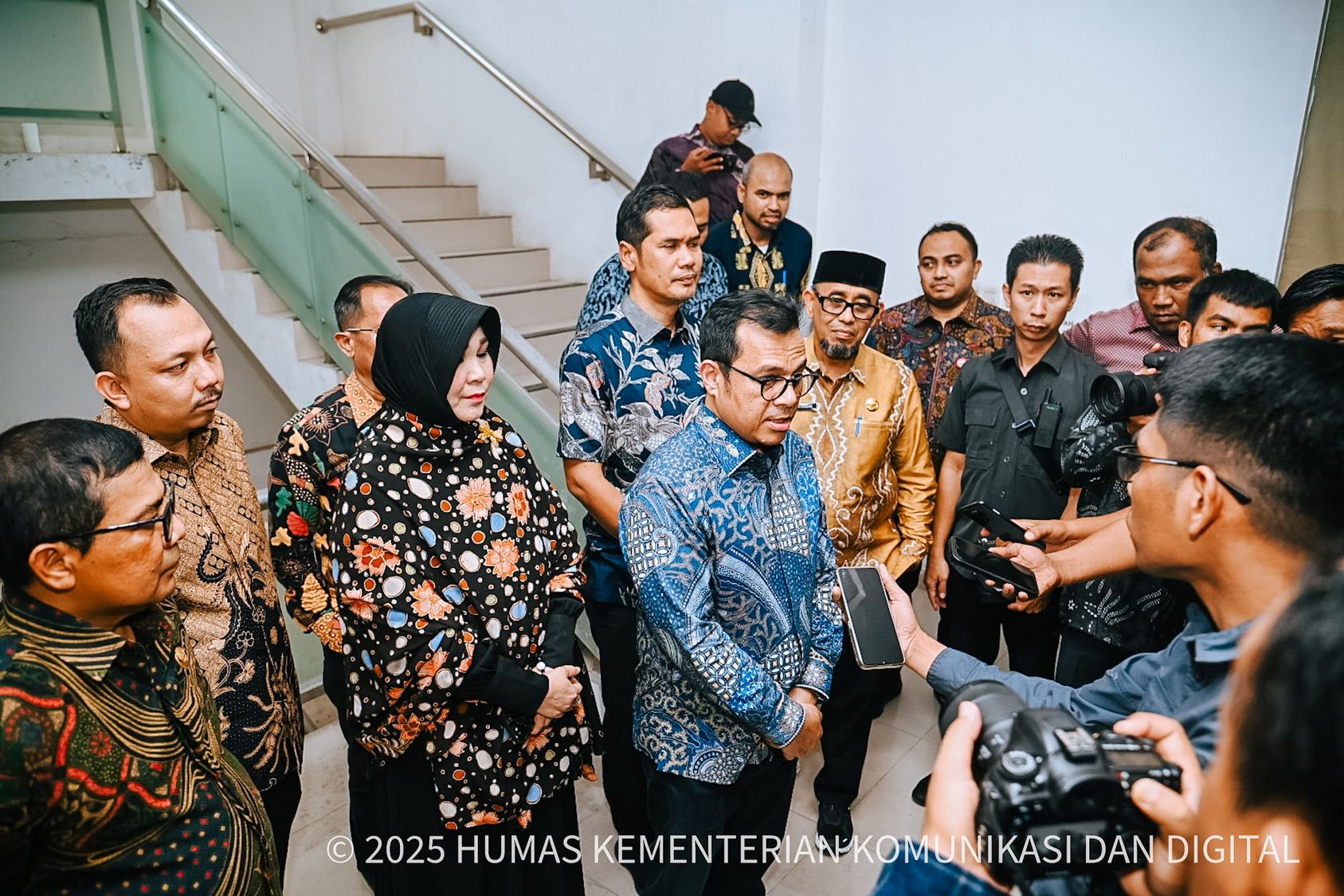 DXBsb2Fkcy8yMDI1LzkvMDUvZTUxNjFjY2ItZmU2Yi00NjNlLWI0MGYtZDFjYmU1ZTI2YTViLmpwZWc