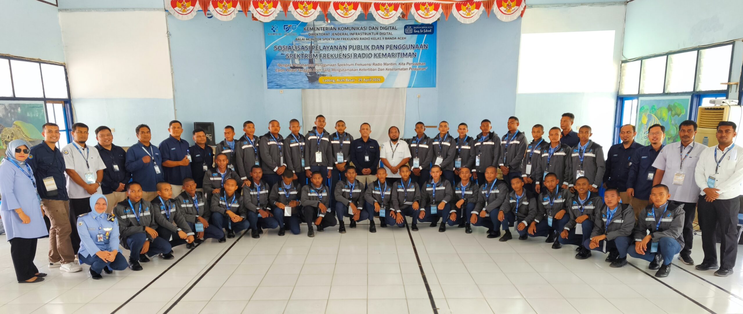 Sosialisasi Pelayanan Publik dan Penggunaan Spektrum Frekuensi Radio Kemaritiman di Sekolah Usaha Menengah Perikanan (SUPM) Ladong img 20260430 171728